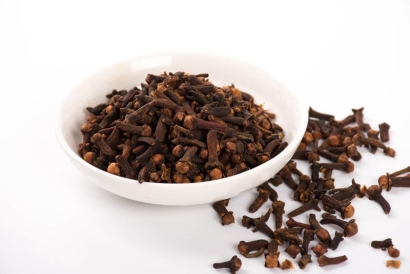 馬來西亞丁香進(jìn)口報(bào)關(guān)流程_藥食同源香料清關(guān)費(fèi)