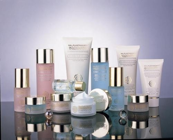 1634813077236565.jpg 進口化妝品清關代理